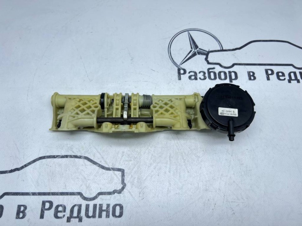 Механизм подголовника MERCEDES-BENZ CL-класс C215 рестайлинг (2002 - 2006) фото 1 — Разборка Мерседес