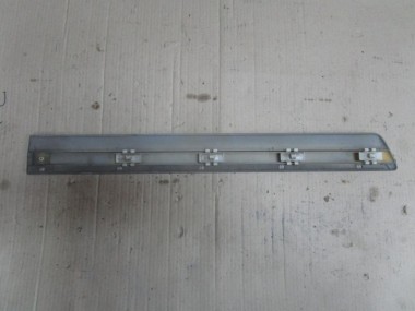 Молдинг двери MERCEDES-BENZ E-класс W210/S210 (1995 - 1999) — Разборка Мерседес