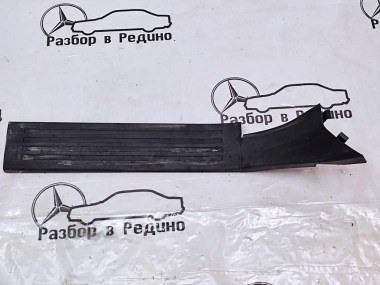 Накладка порога внутренняя MERCEDES-BENZ R-класс W251 (2005 - 2007) — Разборка Мерседес