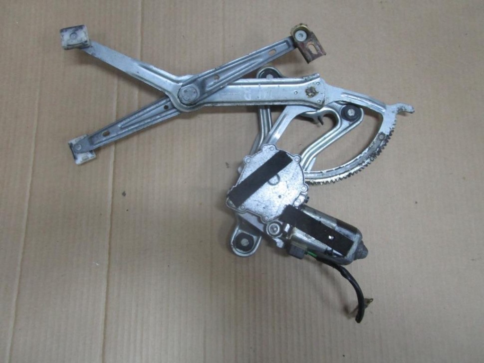 Стеклоподъемник передний правый MERCEDES-BENZ W124 W124/S124/C124/A124 (1984 - 1993) фото 1 &mdash; Разборка Мерседес