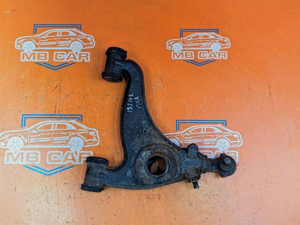 Рычаг передний нижний правый MERCEDES-BENZ W124 W124/S124/C124/A124 (1984 - 1993) фото 1 — Разборка Мерседес