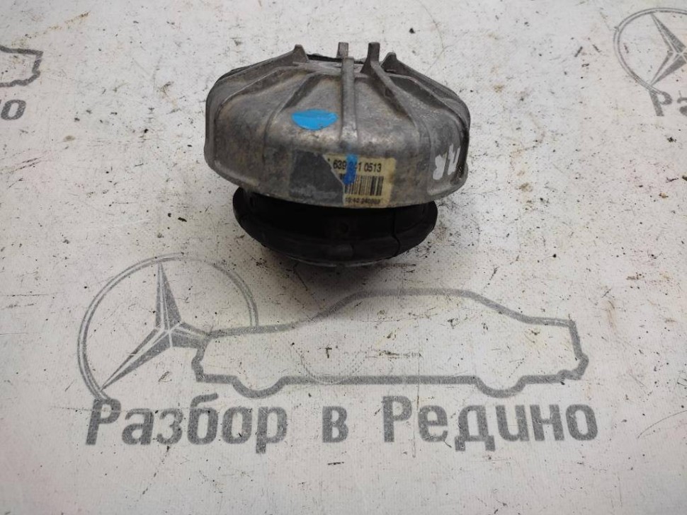 Опора двигателя MERCEDES-BENZ V-класс W639 (2003 - 2014) фото 1 — Разборка Мерседес