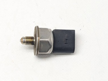 Датчик давления топлива MERCEDES-BENZ C-класс W204/S204 (2006 - 2011) — Разборка Мерседес