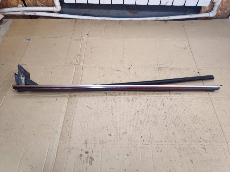 Молдинг стекла двери MERCEDES-BENZ CLK-class w209 фото 1 — Разборка Мерседес