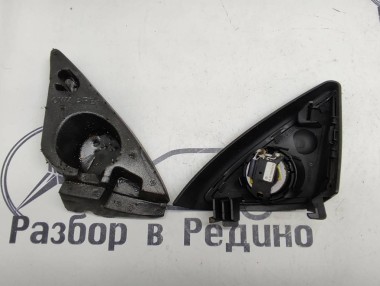 Уголок зеркала MERCEDES-BENZ CLS-класс C219 (2004 - 2008) — Разборка Мерседес