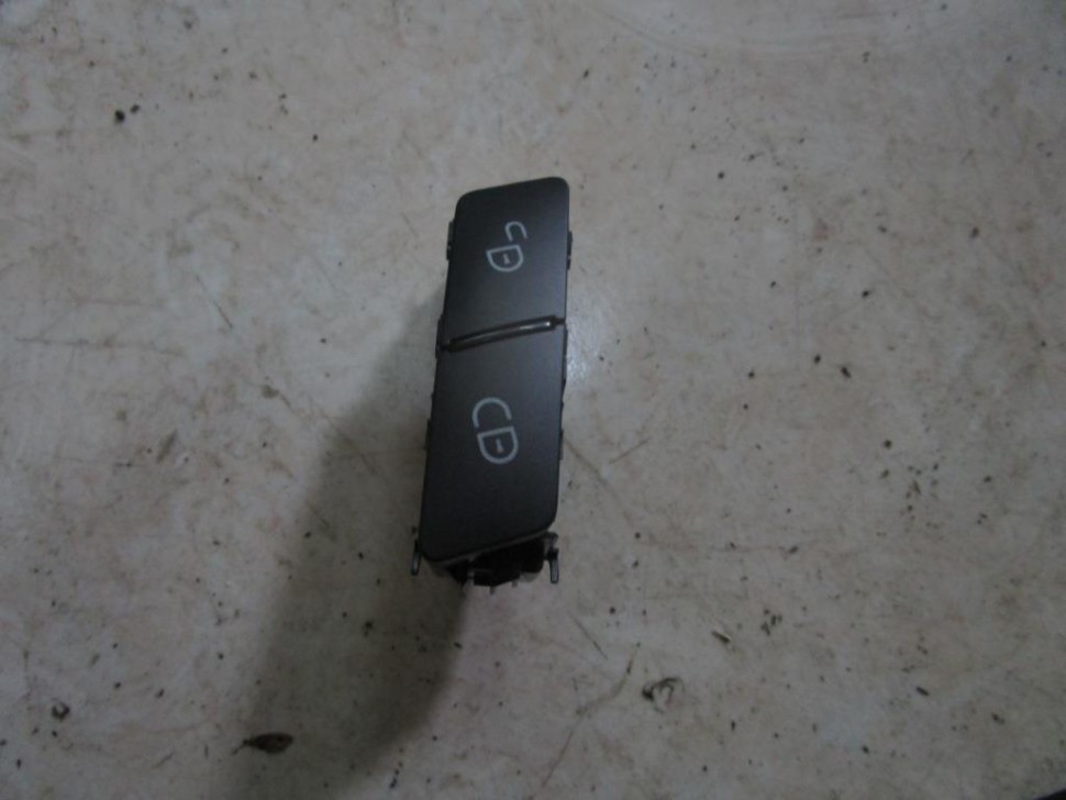 Кнопка центрального замка MERCEDES-BENZ GLE-класс Coupe C292 (2015 - 2019) фото 1 — Разборка Мерседес