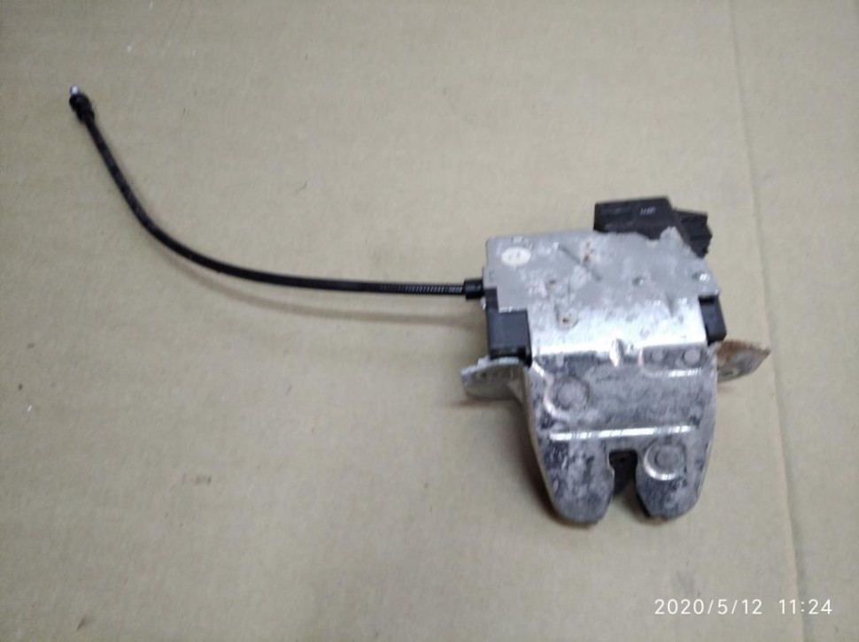 Замок багажника MERCEDES-BENZ C-класс W203/S203/CL203 (2000 - 2004) фото 1 — Разборка Мерседес