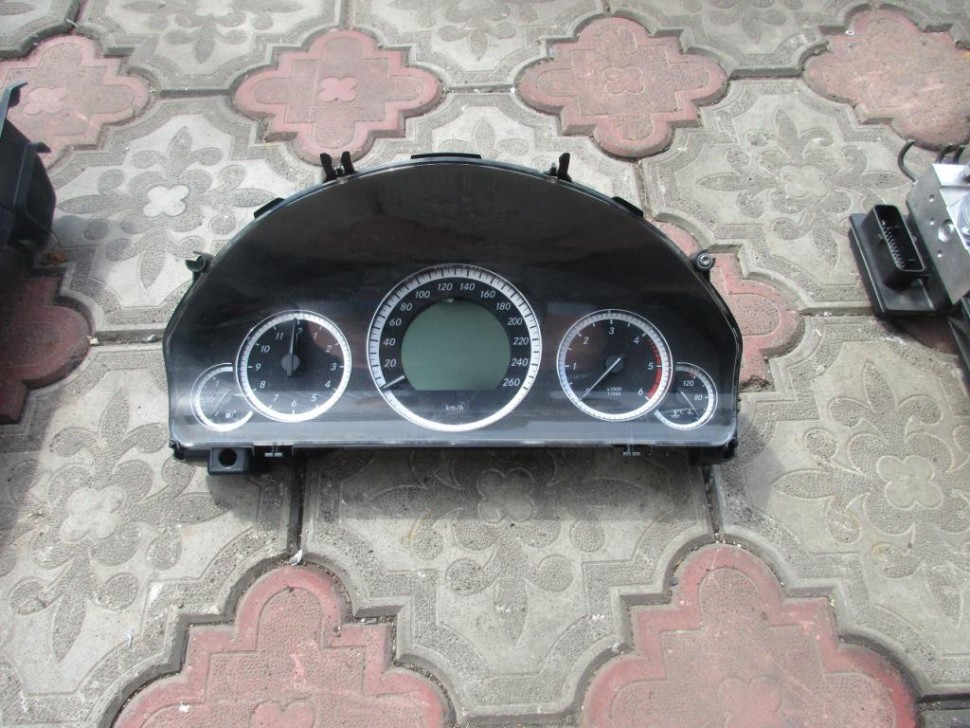 Щиток приборов MERCEDES-BENZ E-класс W212/S212/C207/A207 (2009 - 2013) фото 1 — Разборка Мерседес