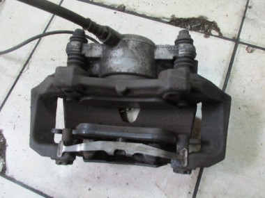 Суппорт передний правый MERCEDES-BENZ E-класс W212/S212/C207/A207 рестайлинг (2013 - 2016) — Разборка Мерседес