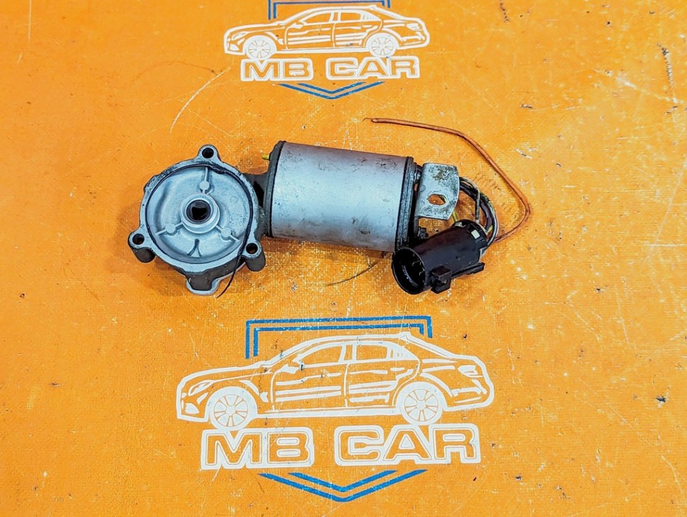 Моторчик раздаточной коробки MERCEDES-BENZ M-класс W163 (1997 - 2001) фото 1 — Разборка Мерседес