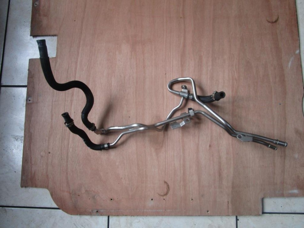 Трубка топливная MERCEDES-BENZ C-класс W204/S204 (2006 - 2011) фото 1 — Разборка Мерседес