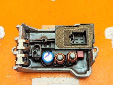 Реле моторчика печки MERCEDES-BENZ E-класс W211/S211 (2002 - 2006) &mdash; Разборка Мерседес