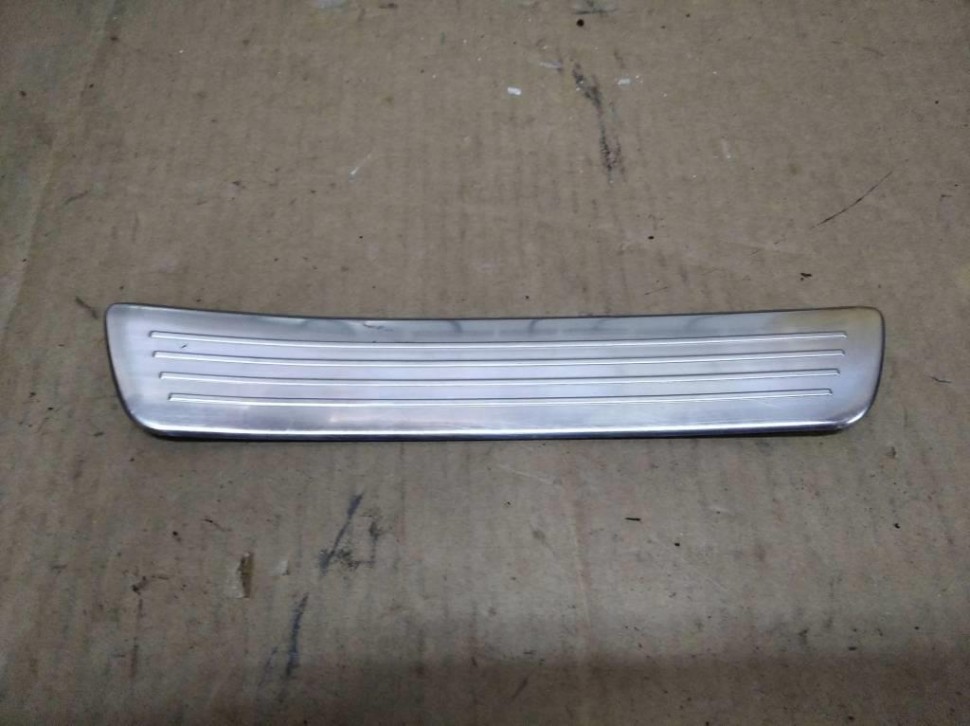 Накладка порога внутренняя MERCEDES-BENZ CLA-класс C117/X117 (2013 - 2016) фото 1 — Разборка Мерседес