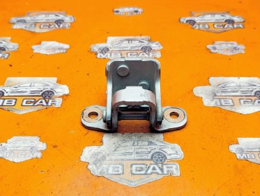 Петля двери MERCEDES-BENZ M-класс W163 рестайлинг (2001 - 2005) &mdash; Разборка Мерседес