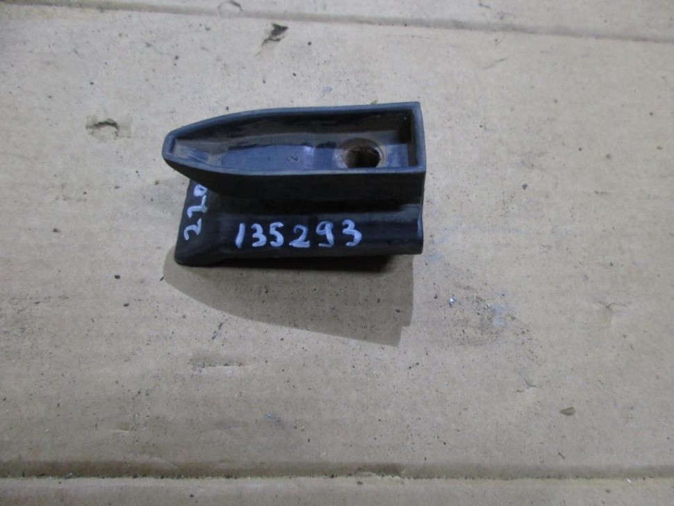 Кронштейн крепления бампера MERCEDES-BENZ S-класс W220 (1998 - 2005) фото 1 — Разборка Мерседес