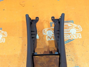 Подлокотник MERCEDES-BENZ E-класс W211/S211 (2002 - 2006) — Разборка Мерседес