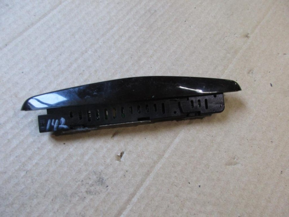 Индикатор парктроника MERCEDES-BENZ C-класс W204/S204 (2006 - 2011) фото 1 — Разборка Мерседес