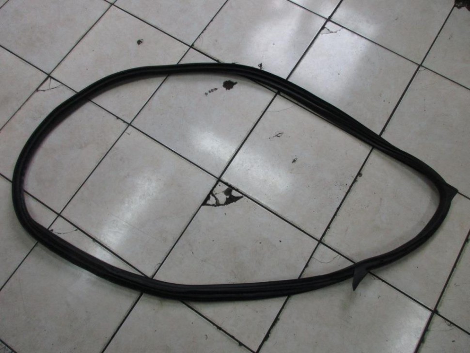 Уплотнители дверей MERCEDES-BENZ CLS-класс C218/X218 (2010 - 2014) фото 1 — Разборка Мерседес