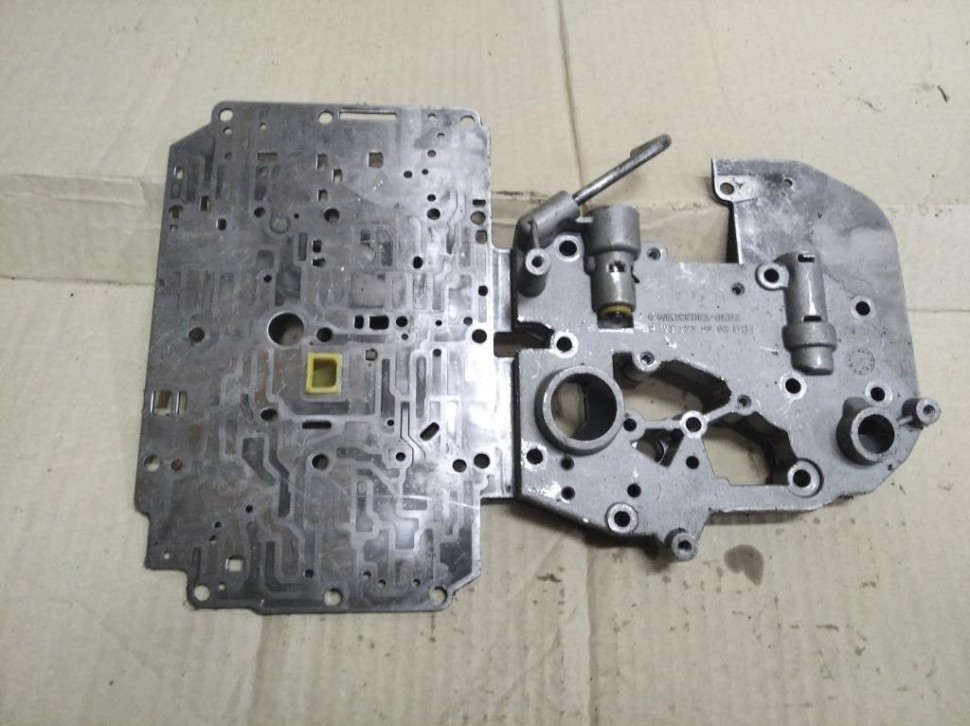 Крышка АКПП MERCEDES-BENZ E-класс W210/S210 (1995 - 1999) фото 1 — Разборка Мерседес