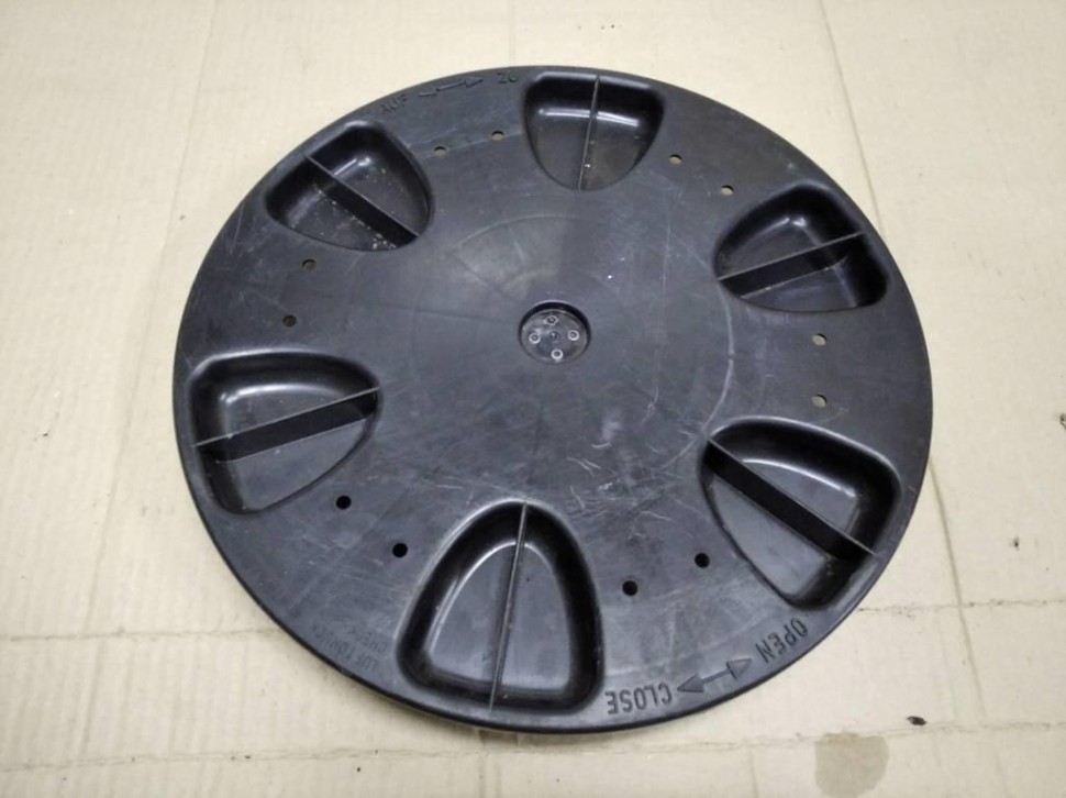 Крепление запаски MERCEDES-BENZ E-класс W211/S211 (2002 - 2006) фото 1 — Разборка Мерседес