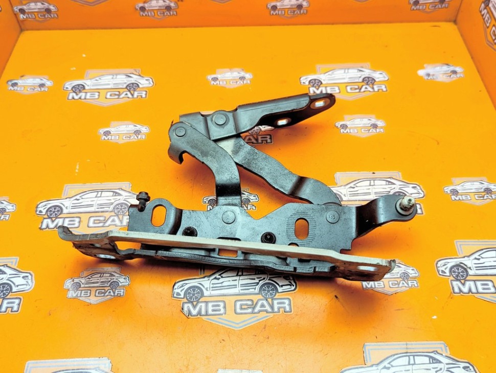 Петля капота MERCEDES-BENZ C-класс W204/S204 (2006 - 2011) фото 1 — Разборка Мерседес