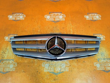 Решетка радиатора MERCEDES-BENZ C-класс W204/S204 (2006 - 2011) — Разборка Мерседес