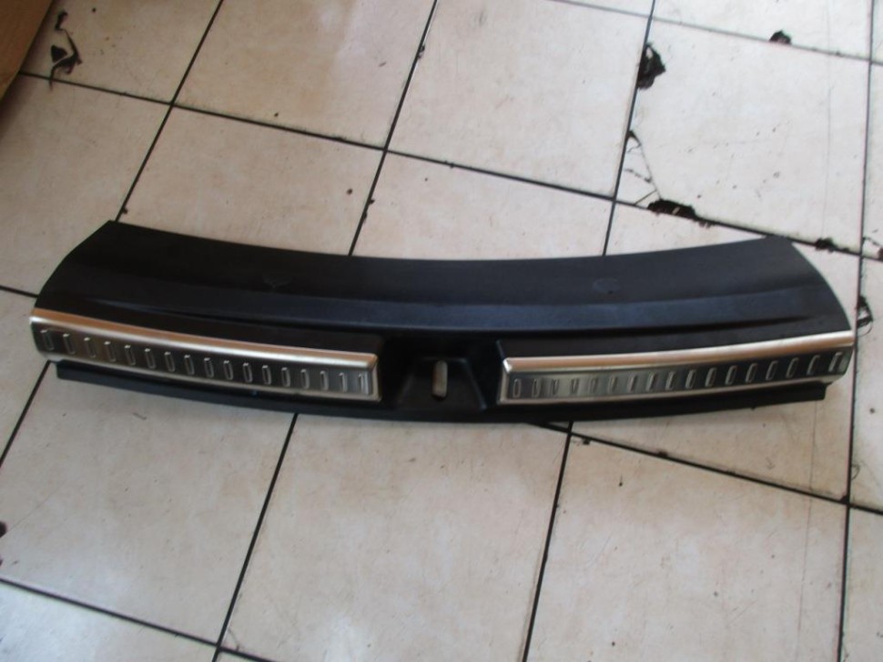 Накладка замка багажника MERCEDES-BENZ GLE-класс Coupe C292 (2015 - 2019) фото 1 — Разборка Мерседес