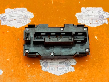 Кнопка аварийной сигнализации MERCEDES-BENZ C-класс W202/S202 (1993 - 1997) — Разборка Мерседес