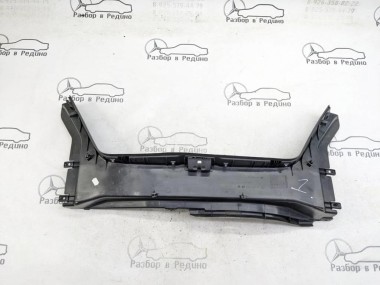 Накладка замка багажника MERCEDES-BENZ CLK-класс C209/A209 (2002 - 2005) — Разборка Мерседес