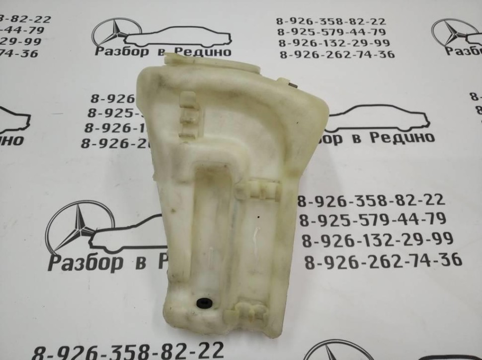 Бачок омывателя MERCEDES-BENZ C-класс W202/S202 (1993 - 1997) фото 1 — Разборка Мерседес