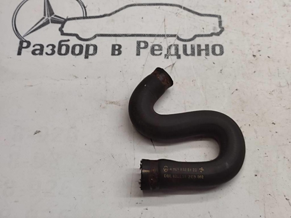Патрубок ОЖ MERCEDES-BENZ Sprinter W901-905 (1995 - 2006) фото 1 — Разборка Мерседес