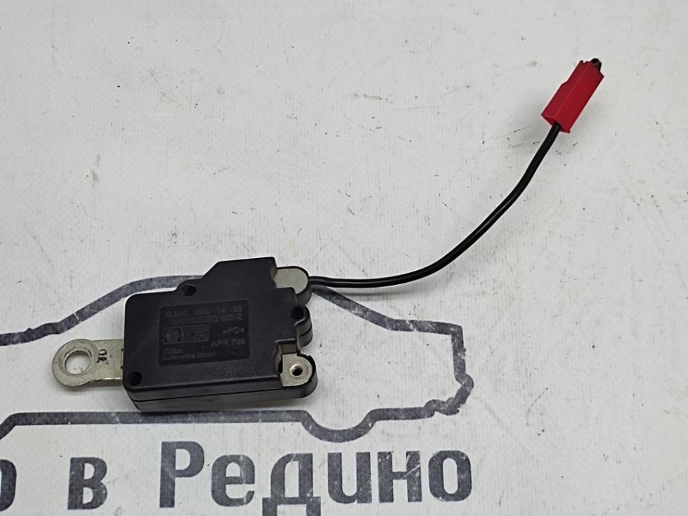 Усилитель антенны MERCEDES-BENZ CL-класс C215 рестайлинг (2002 - 2006) фото 1 — Разборка Мерседес