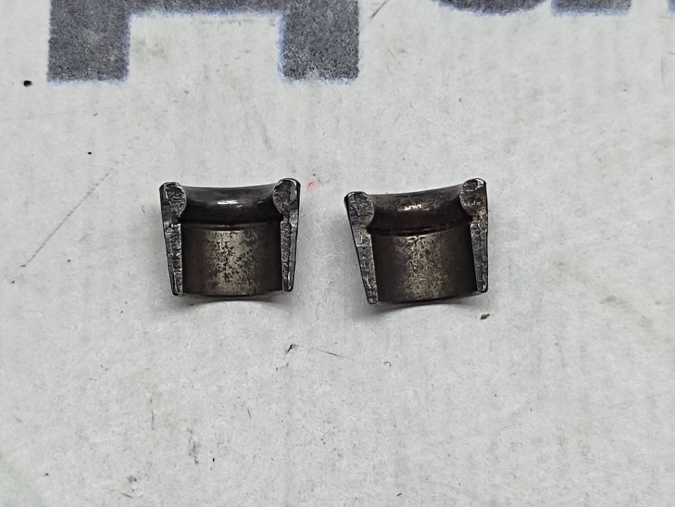 Сухарь клапана ГРМ MERCEDES-BENZ Sprinter W901-905 (1995 - 2006) фото 1 &mdash; Разборка Мерседес