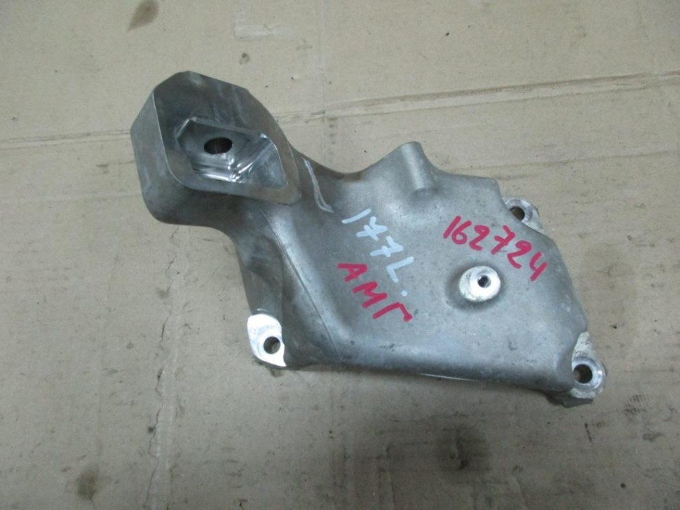 Лапа левая MERCEDES-BENZ C-класс W205/S205/C205/A205 (2014 - 2018) фото 1 — Разборка Мерседес