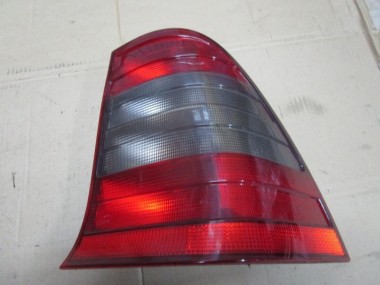 Фонарь задний правый MERCEDES-BENZ C-класс W202/S202 (1993 - 1997) — Разборка Мерседес