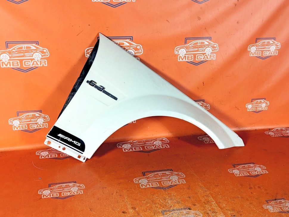 Крыло переднее правое MERCEDES-BENZ C-класс AMG W204/S204/С204 рестайлинг (2011 - 2015) фото 1 &mdash; Разборка Мерседес