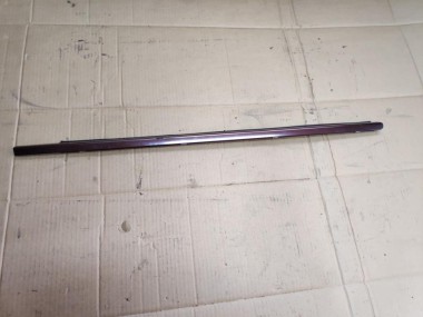 Молдинг стекла двери MERCEDES-BENZ E-класс W211/S211 (2002 - 2006) — Разборка Мерседес