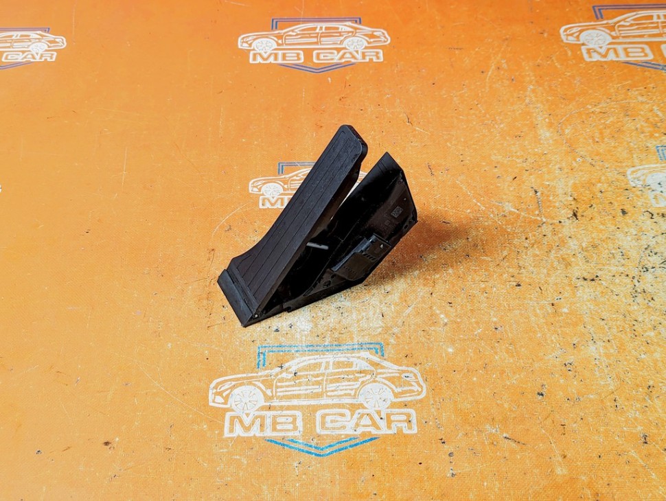 Педаль газа электронная MERCEDES-BENZ GLC-класс X253 рестайлинг (2019 - 2025) фото 1 &mdash; Разборка Мерседес