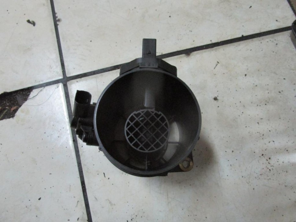 Расходомер MERCEDES-BENZ E-класс W211/S211 (2002 - 2006) фото 1 — Разборка Мерседес