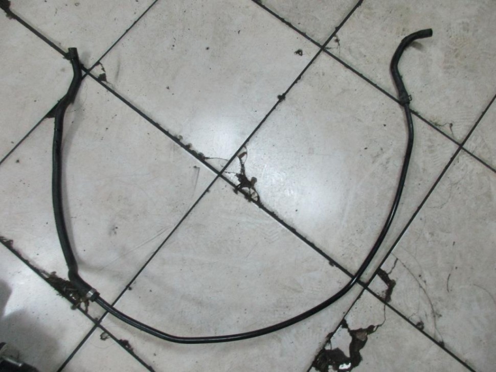 Трубка вакуумная MERCEDES-BENZ E-класс W211/S211 (2002 - 2006) фото 1 — Разборка Мерседес