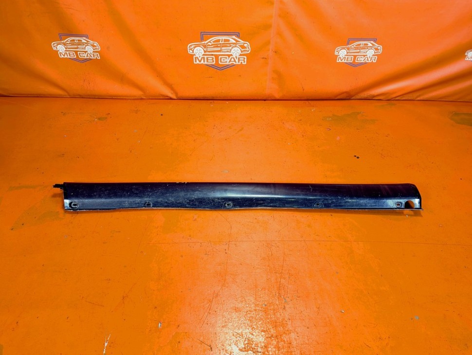 Порог пластиковый левый MERCEDES-BENZ M-класс W163 рестайлинг (2001 - 2005) фото 1 &mdash; Разборка Мерседес
