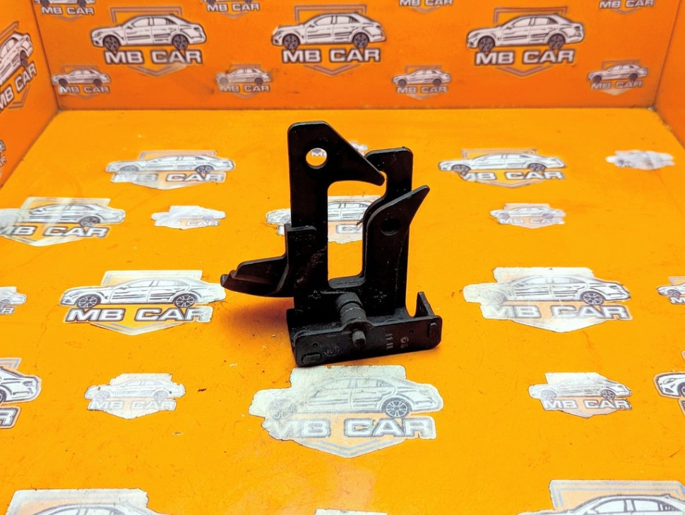 Замок капота MERCEDES-BENZ C-класс W204/S204/С204 рестайлинг (2011 - 2015) фото 1 &mdash; Разборка Мерседес