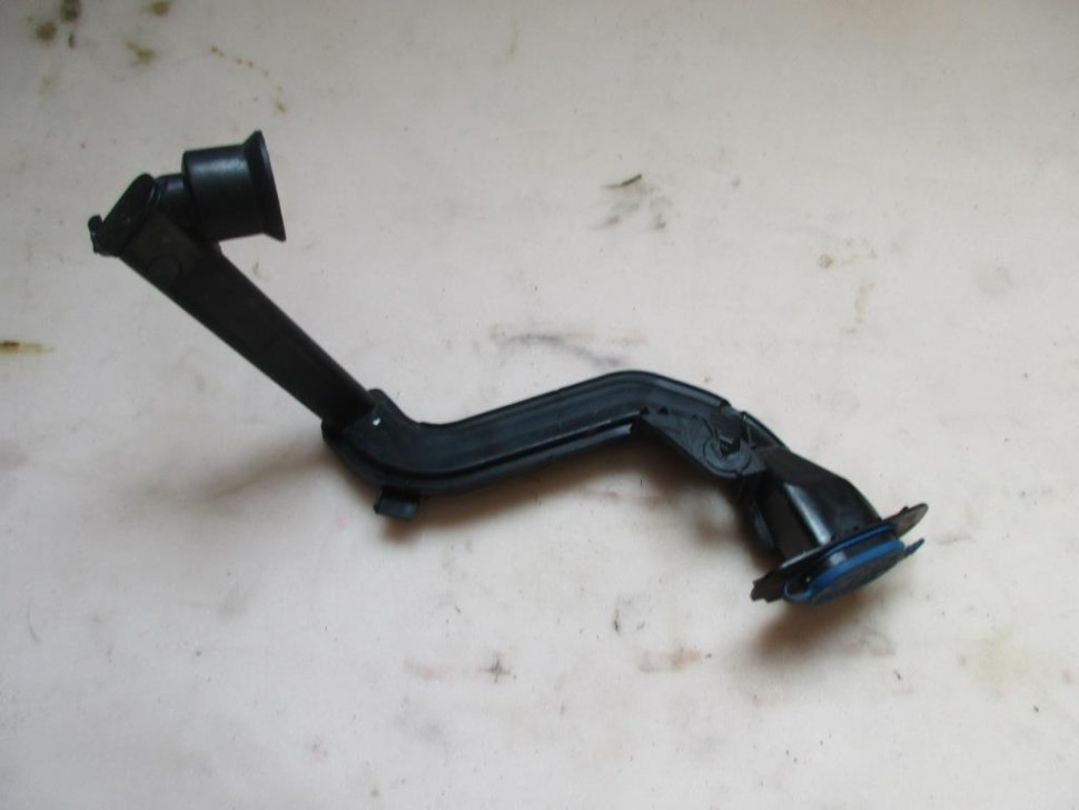 Горловина бачка омывателя MERCEDES-BENZ C-класс W205/S205/C205/A205 (2014 - 2018) фото 1 — Разборка Мерседес