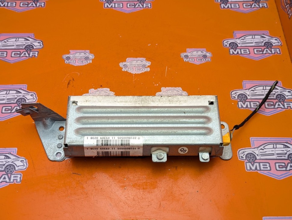 Подушка безопасности боковая MERCEDES-BENZ S-класс W221 рестайлинг (2009 - 2013) фото 1 &mdash; Разборка Мерседес