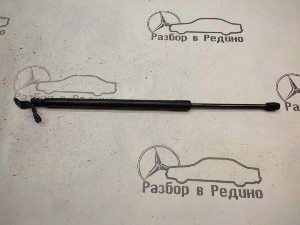 Амортизатор крышки багажника MERCEDES-BENZ M-класс W164 (2005 - 2008) фото 1 — Разборка Мерседес