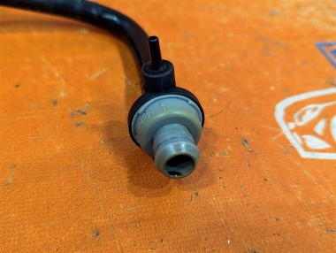 Трубка вакуумная MERCEDES-BENZ Sprinter W901-905 (1995 - 2006) — Разборка Мерседес