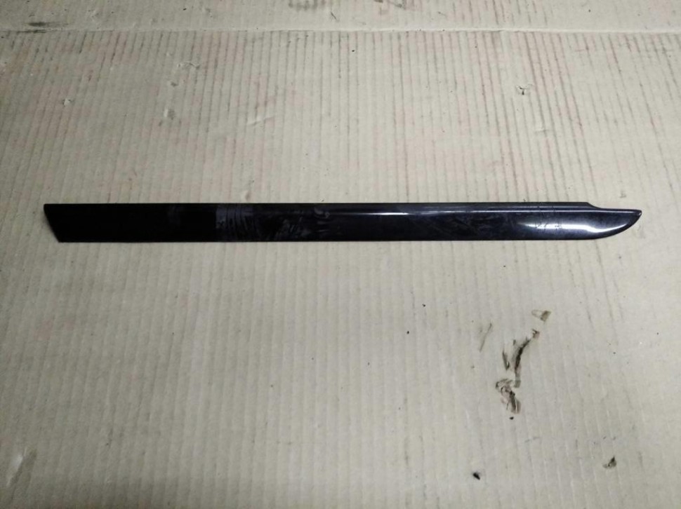 Молдинг MERCEDES-BENZ B-класс W246 рестайлинг (2014 - 2018) фото 1 — Разборка Мерседес