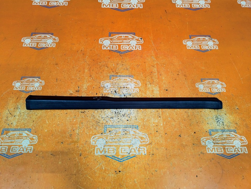 Накладка порога внутренняя MERCEDES-BENZ C-класс W203/S203/CL203 (2000 - 2004) фото 1 — Разборка Мерседес