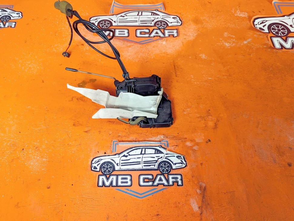 Замок двери передней правой MERCEDES-BENZ SLK-класс R171 (2004 - 2008) фото 1 &mdash; Разборка Мерседес