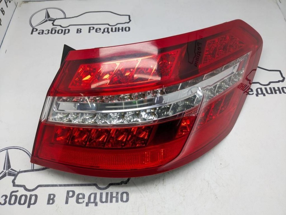 Фонарь задний правый MERCEDES-BENZ E-class w212 фото 1 — Разборка Мерседес